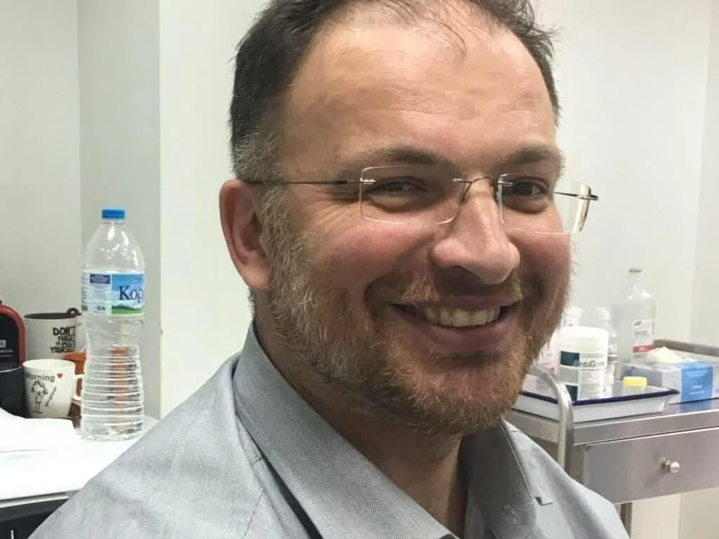 Dr. Κωνσταντίνος Τουζανίδης